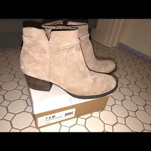 Jessica Simpson suede booties
